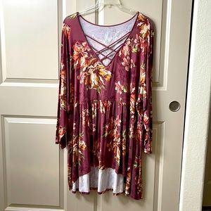 Torrid along Sleeve Autumn Floral Tunic Blouse Size 6